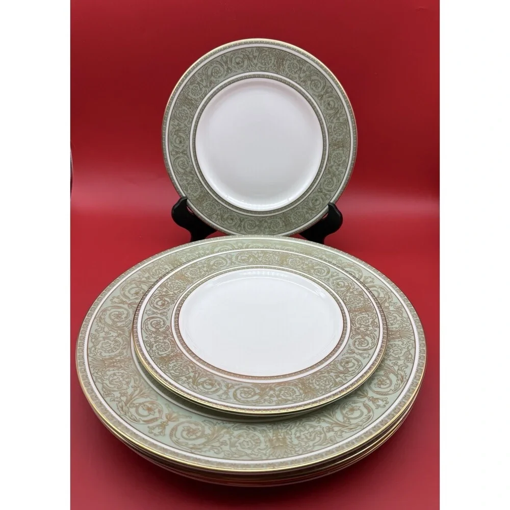 Vtg Royal Doulton English Renaissance Lot Set of 5 pcs Dinner & Salad Plates